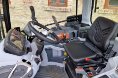 Hanwo-704-traktor-rakodoval-2025-3