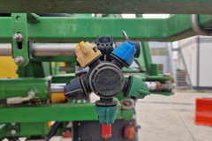 John-Deere-832-permetezo-2000-95