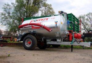 1_3300_pomot_beczkowóz_güllefass_slurry_tanker_pomot2